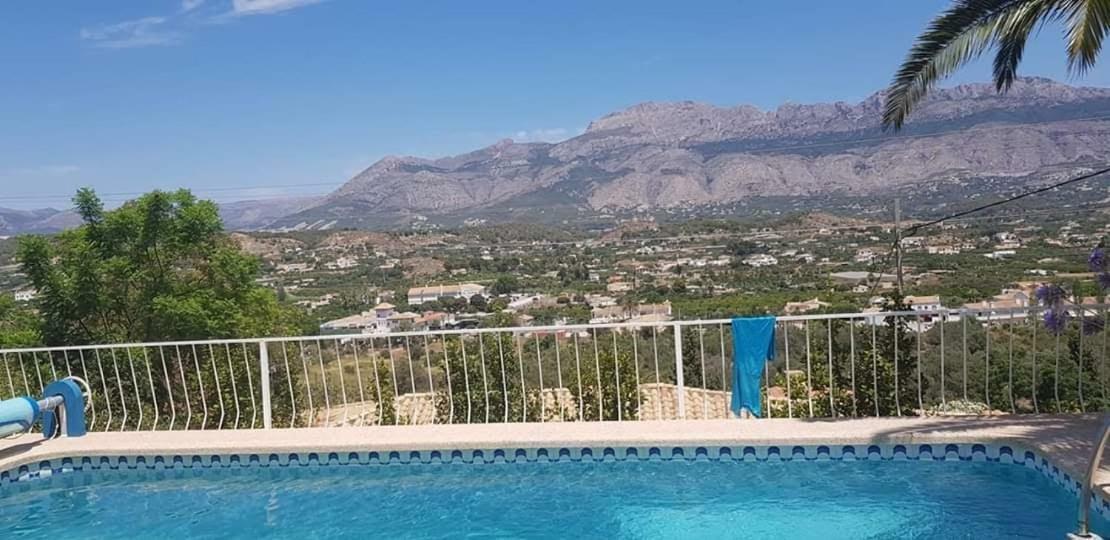 Haus Mit Pool Und Meerblick Альтеа Экстерьер фото